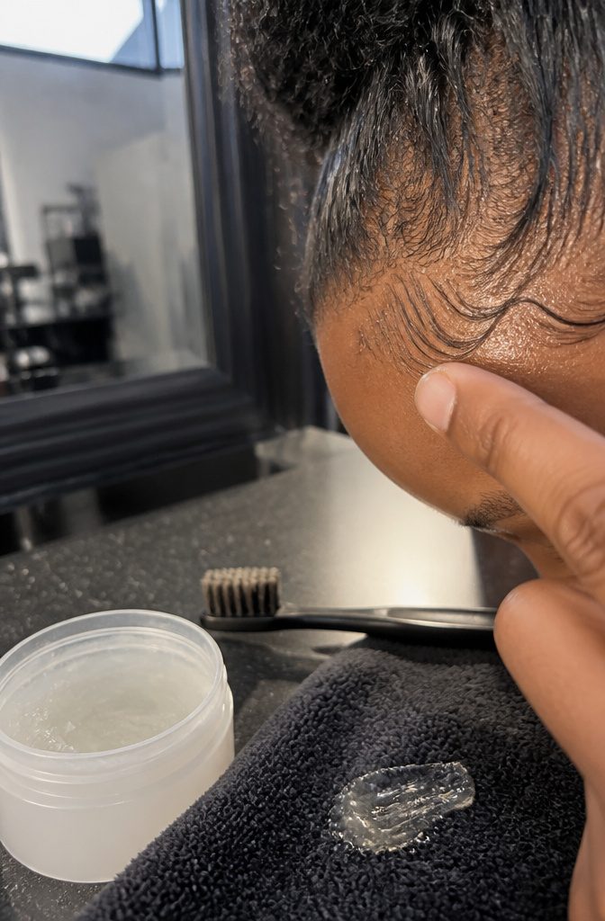 Edge control applied in a thin line along the hairline